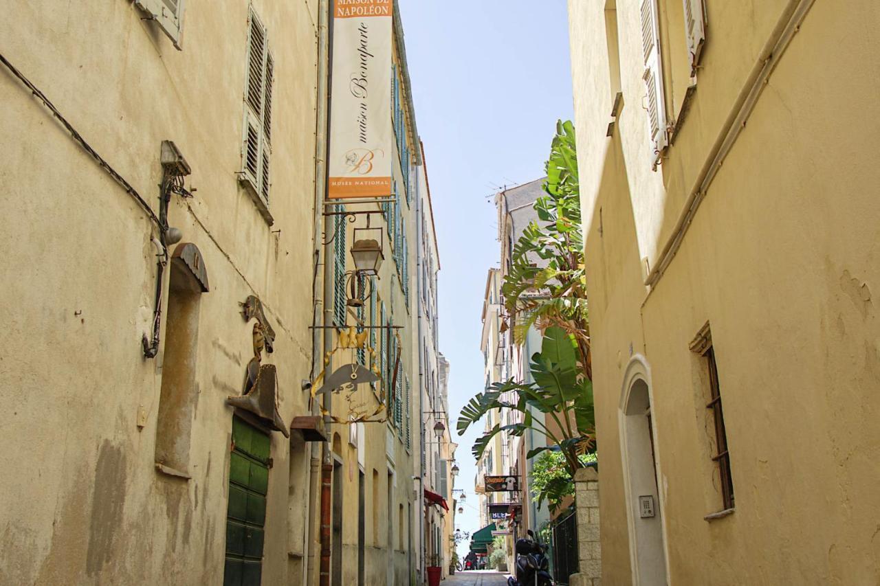 Charming Flat In The Heart Of The Old Town Of Ajaccio - Welkeys Apartment Exterior photo